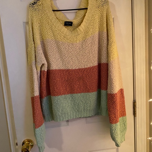 3/$40 💖Pastel Fall Off the Shoulder sweater - Picture 3 of 5